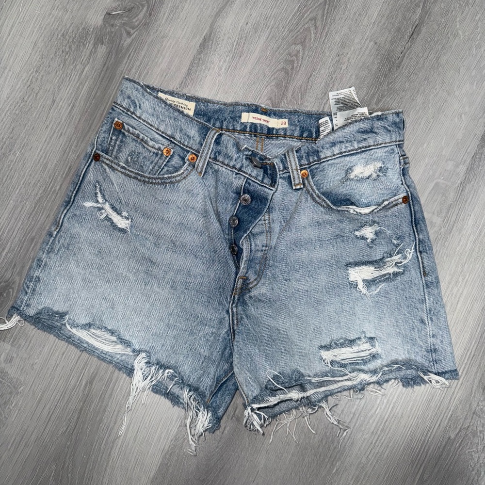 Levi’s jean shorts